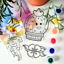 Load image into Gallery viewer, πΈπ¬ SunCatcher Painting Kit for Kids | Disney | Marvel |Sanrio | Goodie Bag | Art and Craft | Sun Catcher | DIY | Children Activity Bag