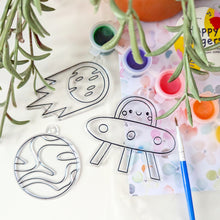 Load image into Gallery viewer, 🇸🇬 SunCatcher Painting Kit for Kids | Disney | Marvel |Sanrio | Goodie Bag | Art and Craft | Sun Catcher | DIY | Children Activity Bag
